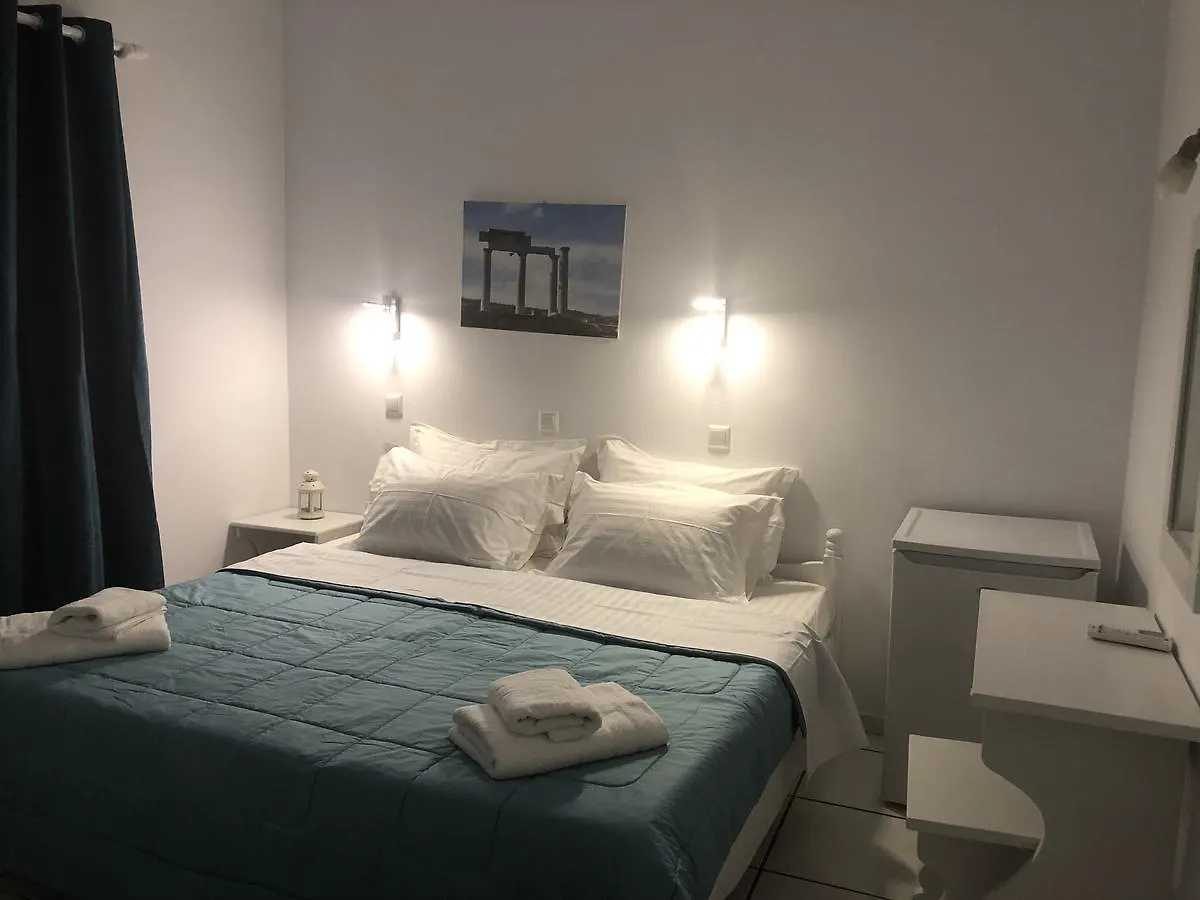 Room 11 Mykonos Town Hotel